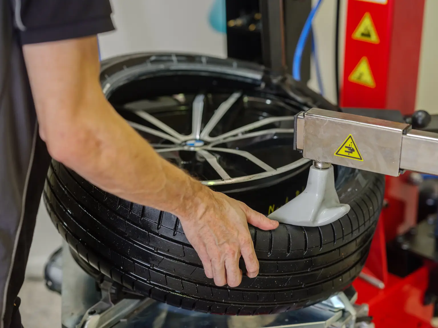 Tyre Fitting at Precision Tyre & Alignment
